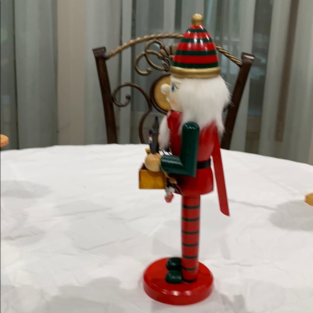 Nutcracker - Picture 2 of 4